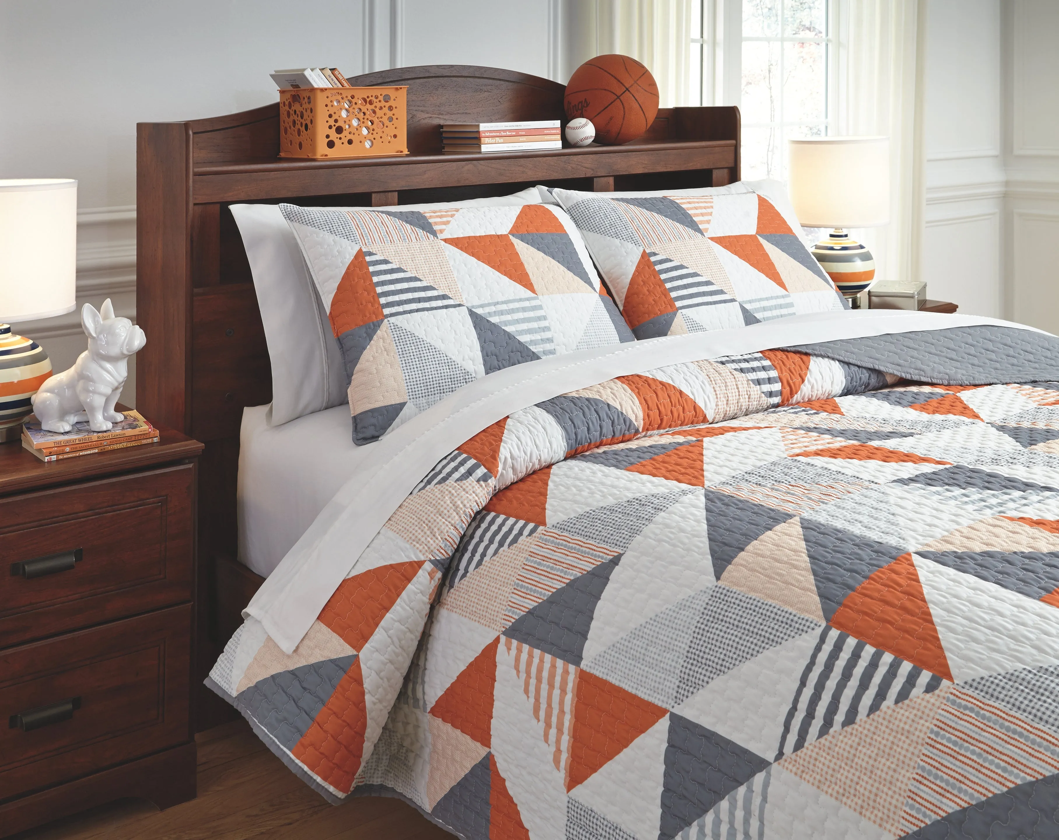 Layne Signature Design by Ashley Coverlet Set Full