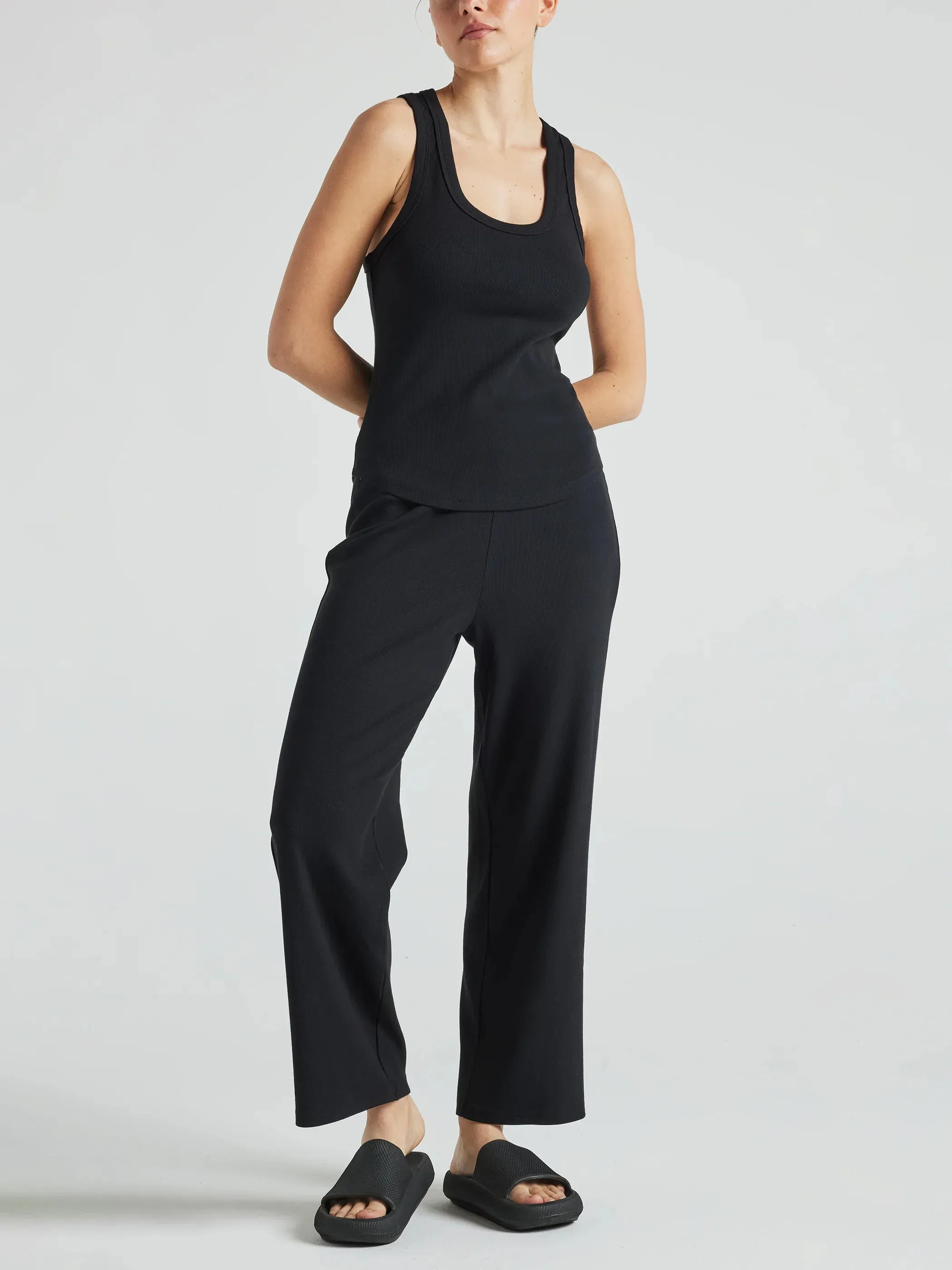 Serene Rib Relaxed Pant - Black