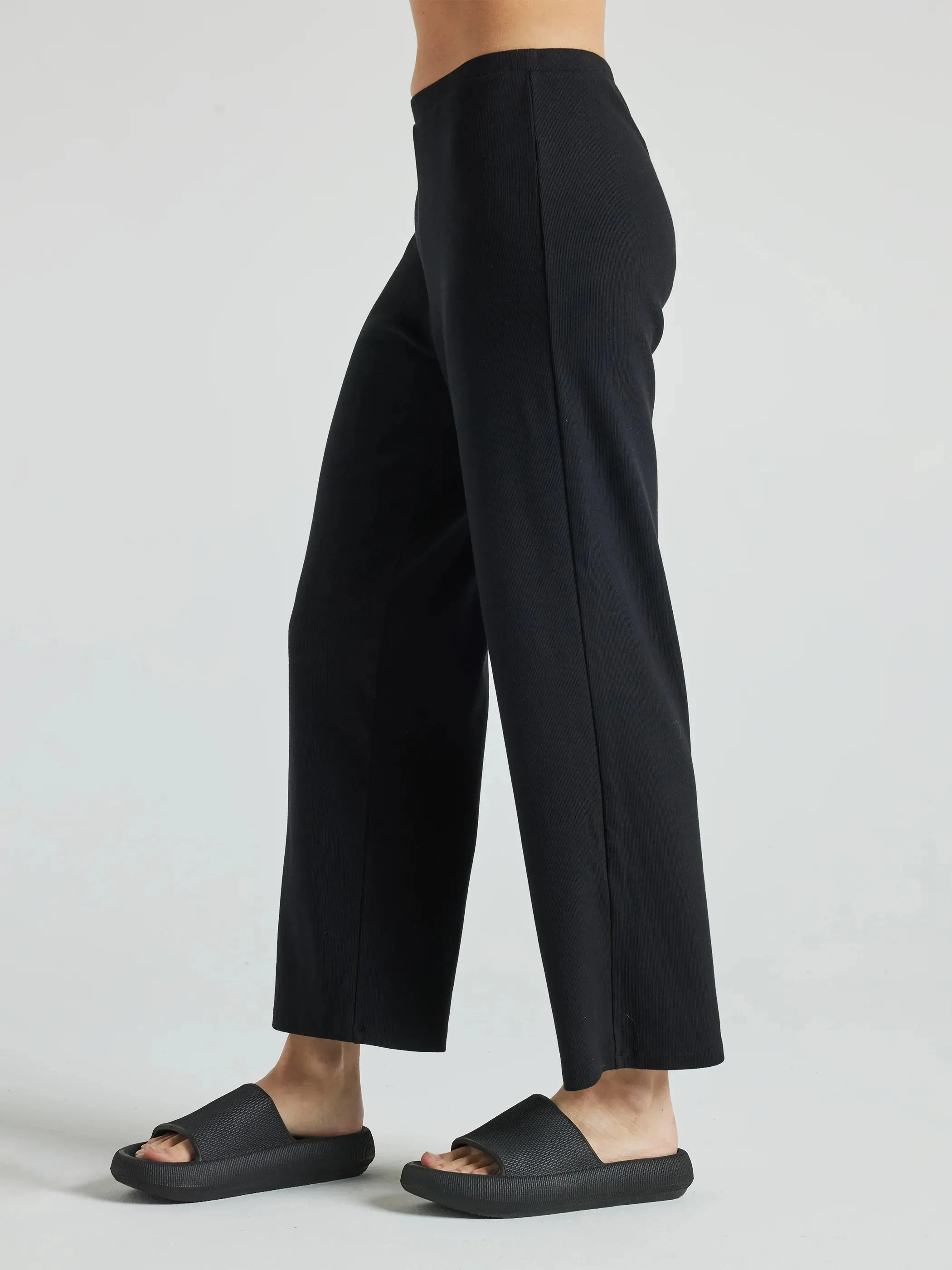 Serene Rib Relaxed Pant - Black